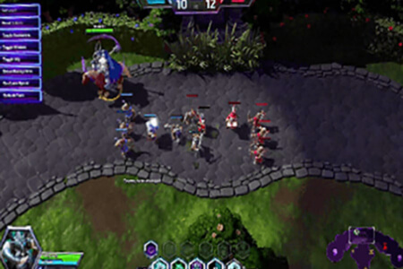 未开启 MOBA 模式时，生命值条会显示标准颜色。