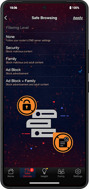 智能手机屏幕显示不同过滤级别的安全浏览设置。