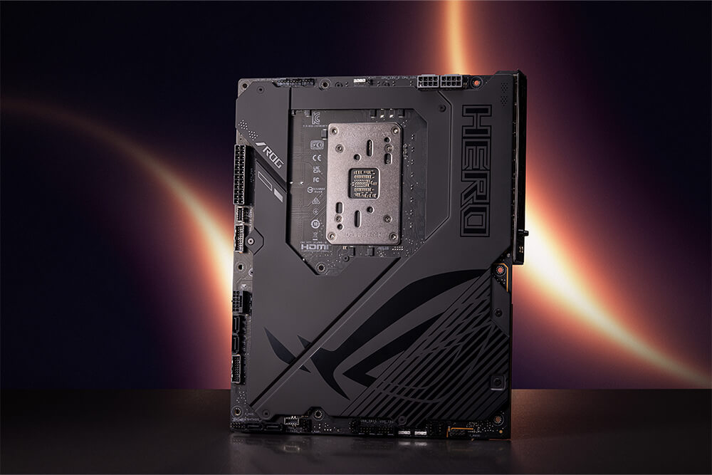ROG Maximus X870E Hero BTF 背面图