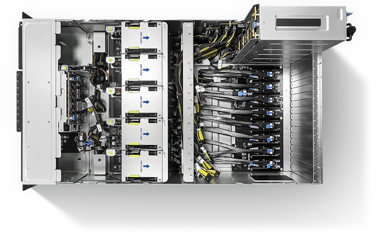 這是ESC8000A-E13-DR服务器的正上方之俯視圖。