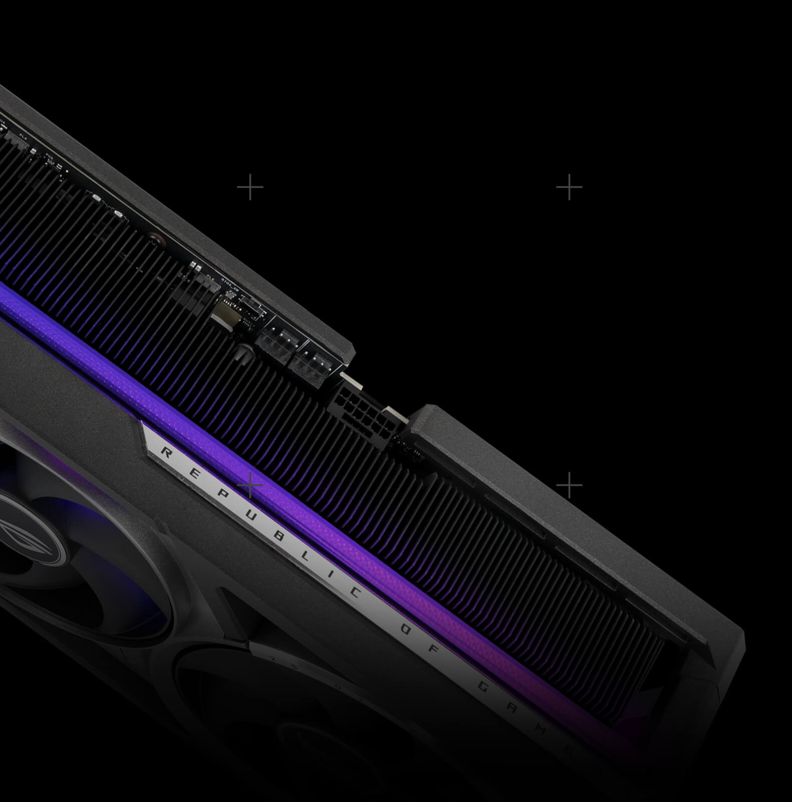 ATX 3.1 与 PCIe 5.1 兼容电源接头细节