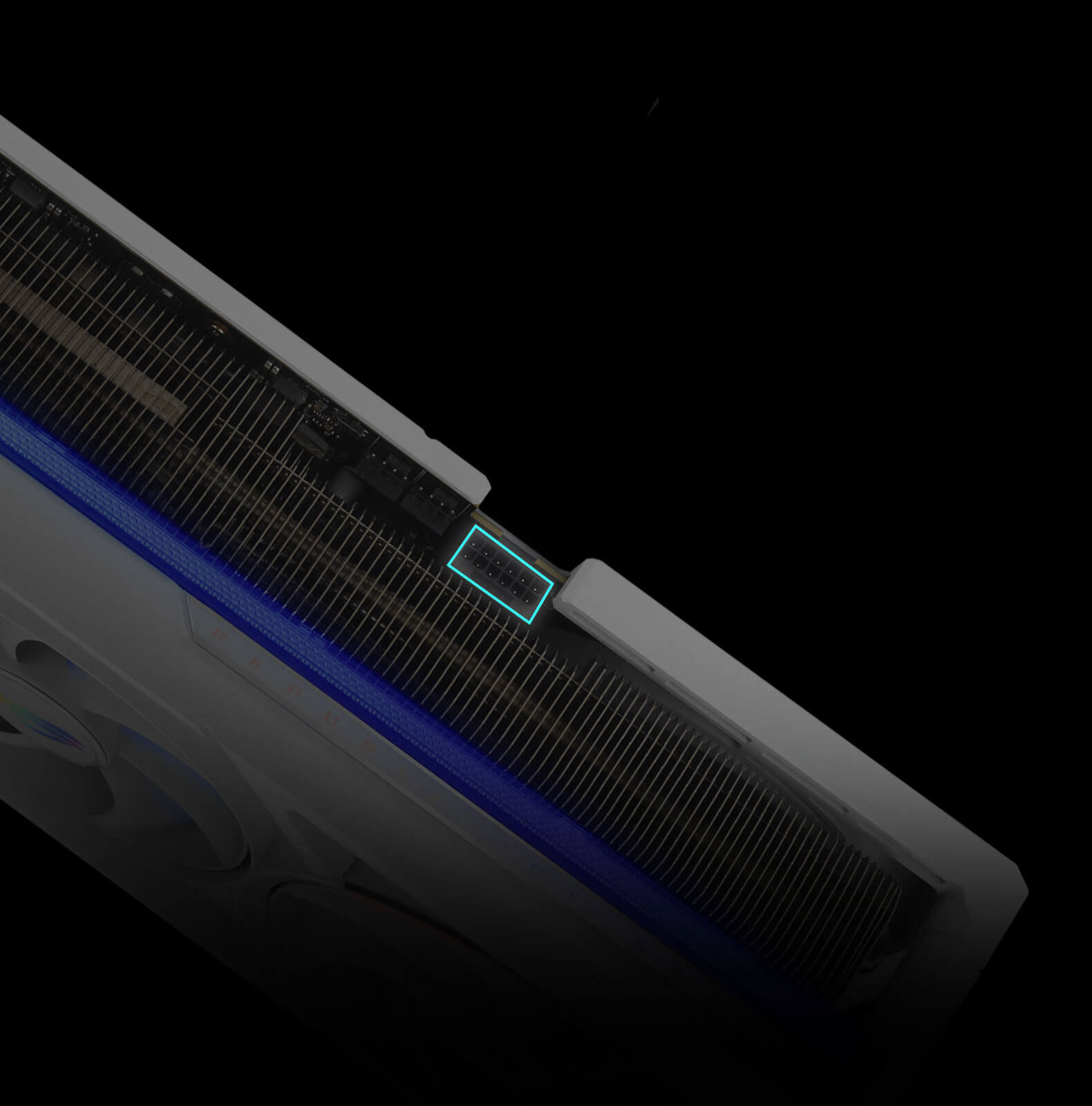 ATX 3.1 与 PCIe 5.1 兼容电源接头细节