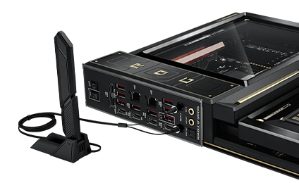 ROG Crosshair X870E 20周年版搭配 ASUS WiFi Q-Antenna