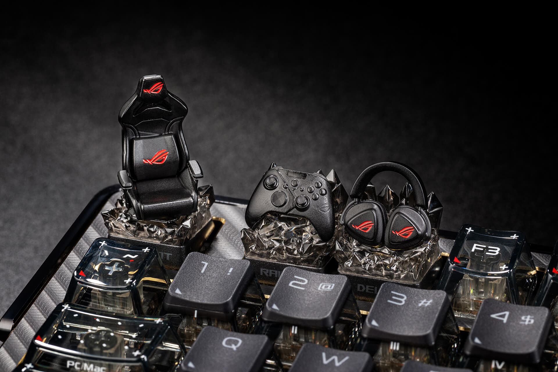 A group photo of the Chariot, Delta, and Raikiri keycaps