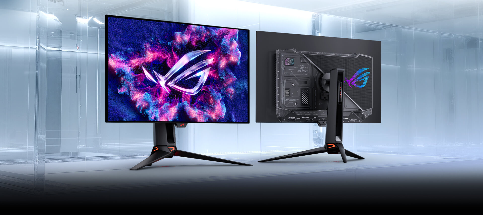 面向未来的台式机设置,配备 ROG OLED 显示器,显示生动的粉色和蓝色图形,周围环绕着游戏装备和白色 PC 机箱,房间内灯光呈紫色。屏幕旁边的粗体字写着 "一应俱全"。