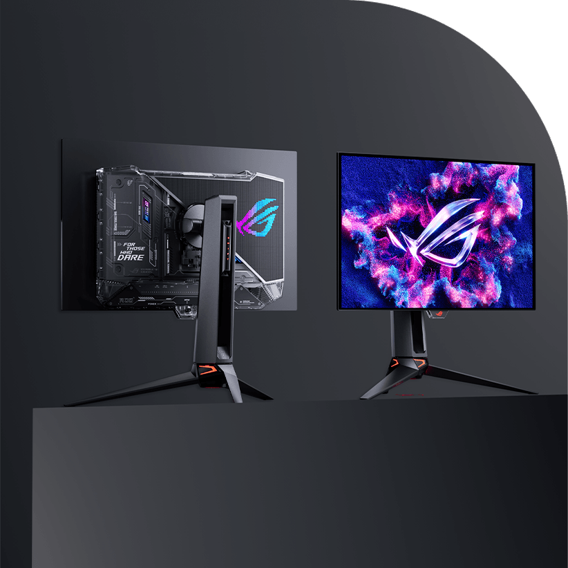 两台 ROG OLED 游戏显示器特写，其中一台在宇宙背景下显示鲜艳的 ROG 徽标，另一台展示透明背板，内部组件和 ROG 徽标清晰可见