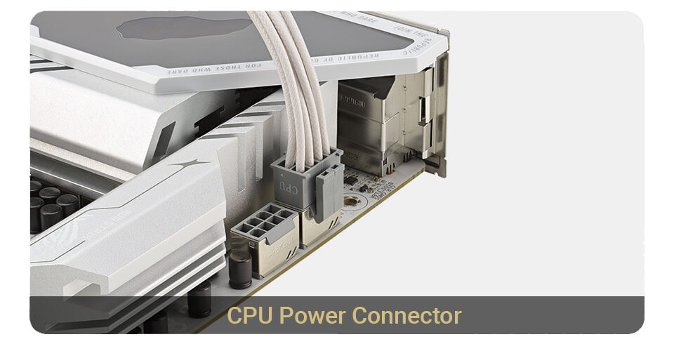 特写一组连接到主板的 CPU 电源线