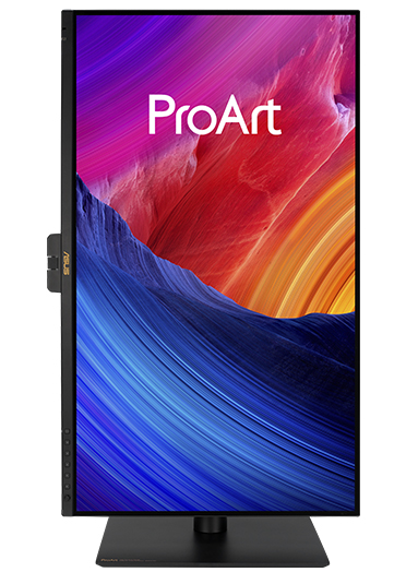 以縱向模式顯示在 ProArt Display 上的極光影像