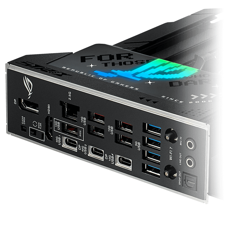 Strix X870-F 具有 USB 10Gbps 后部 I/O 接口，具有 30W 充电功能。