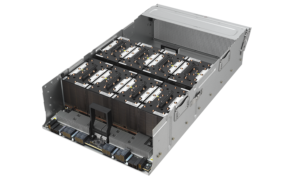 八颗 AMD Instinct MI325X GPU