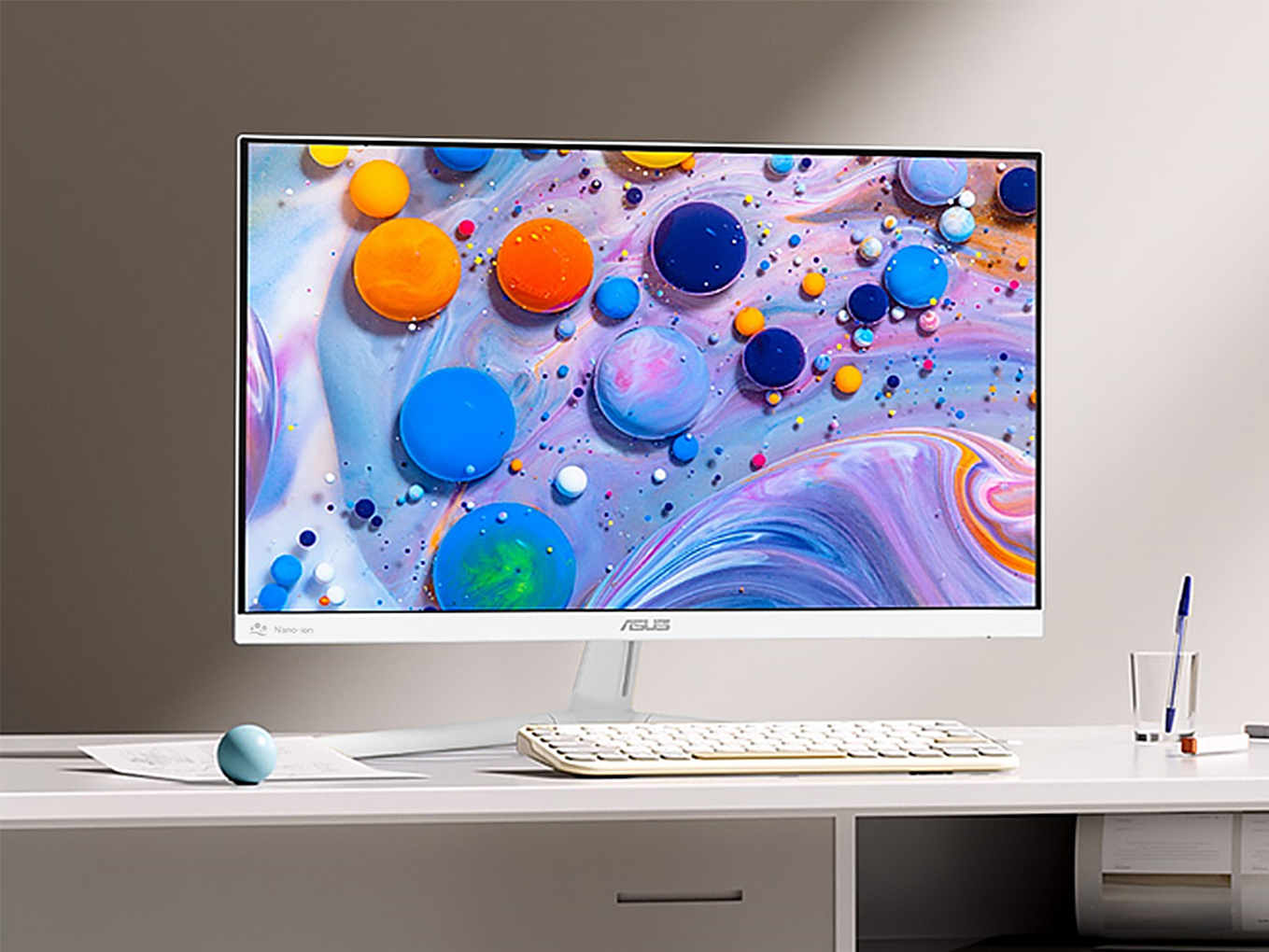 A VU monitor showcasing vibrant visuals