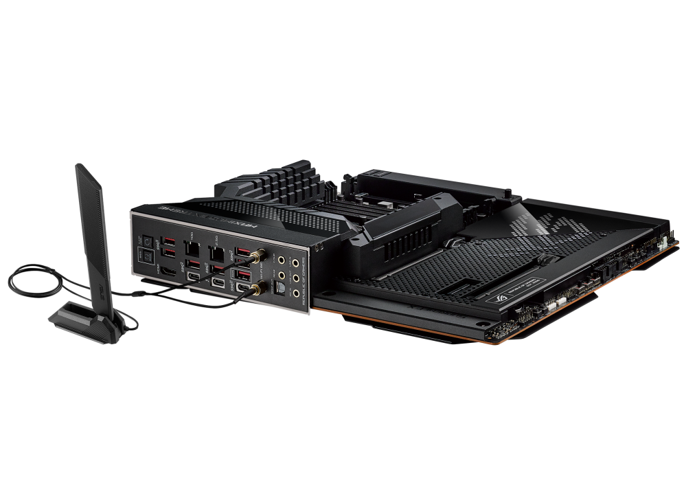 ROG MAXIMUS Z690 EXTREME with WiFi antenna